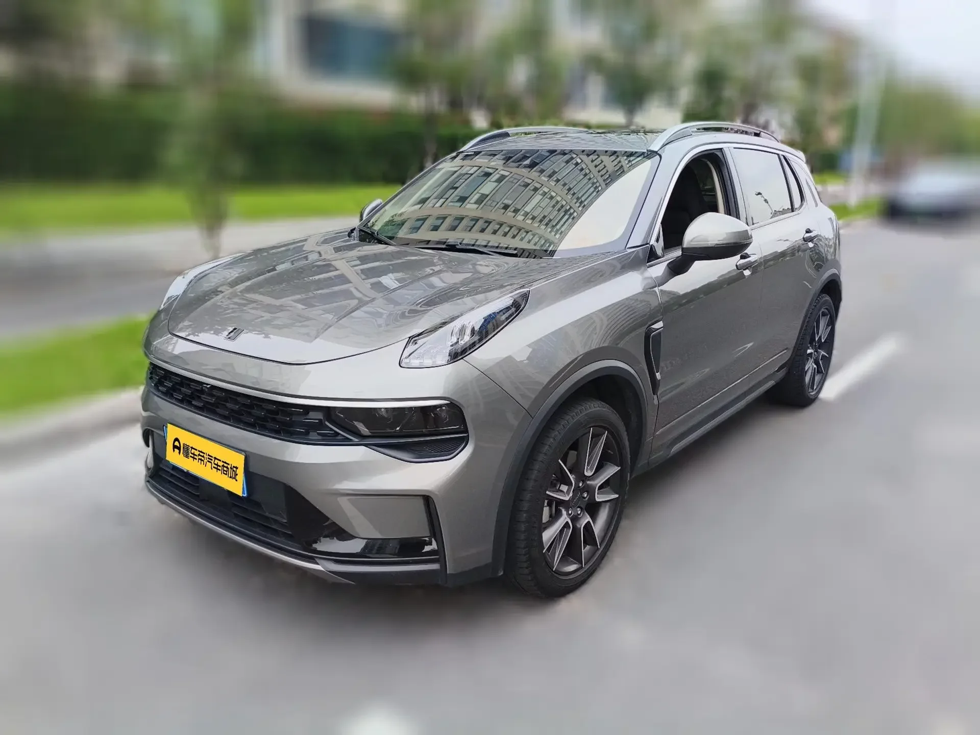 Lynk & Co 01