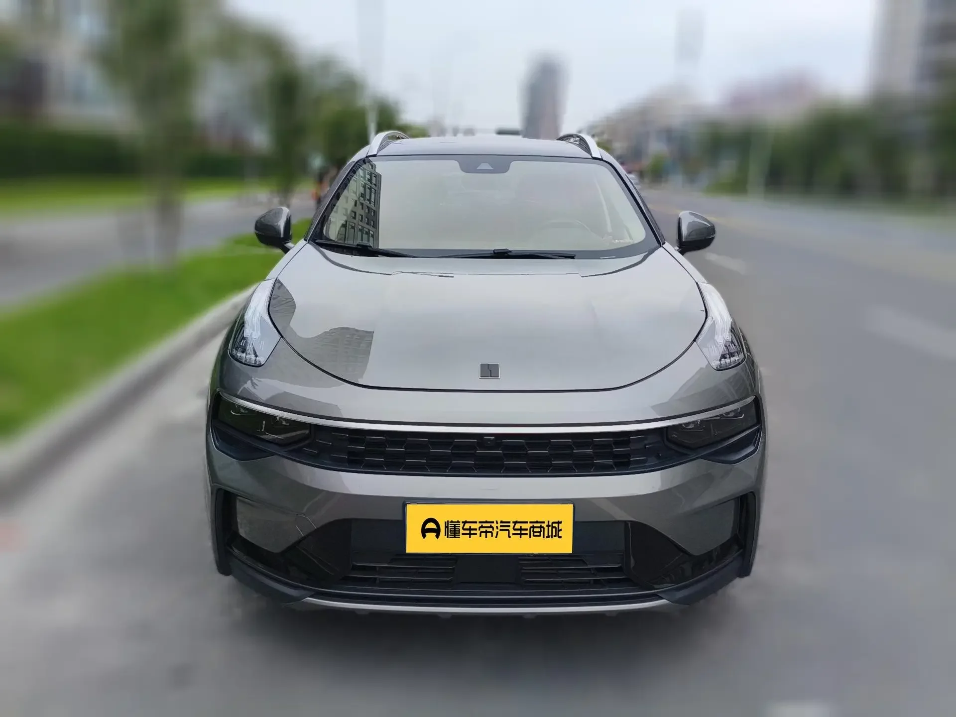 Lynk & Co 01