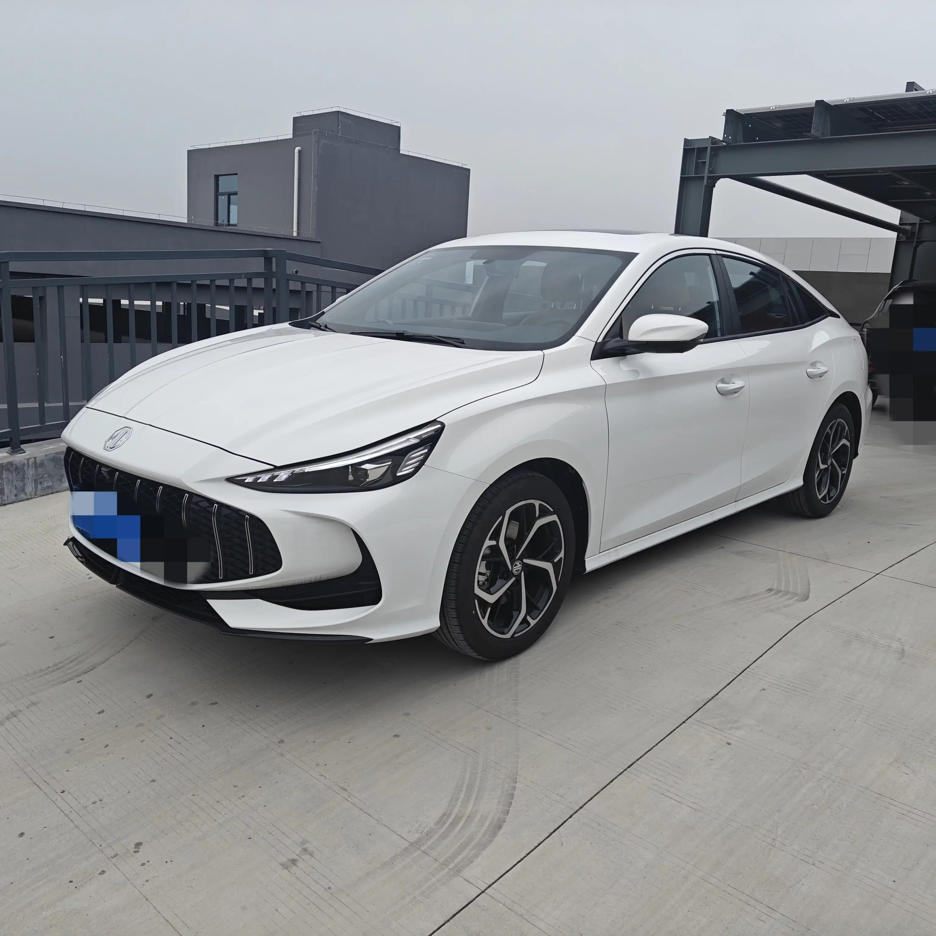 MG 5