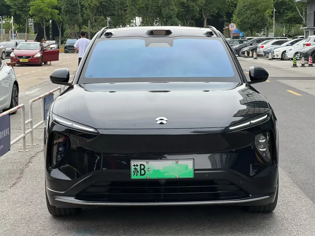 NIO ES6