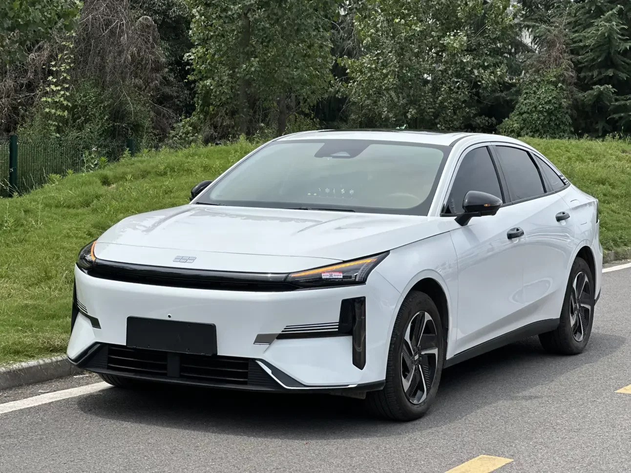 Geely Galaxy L6