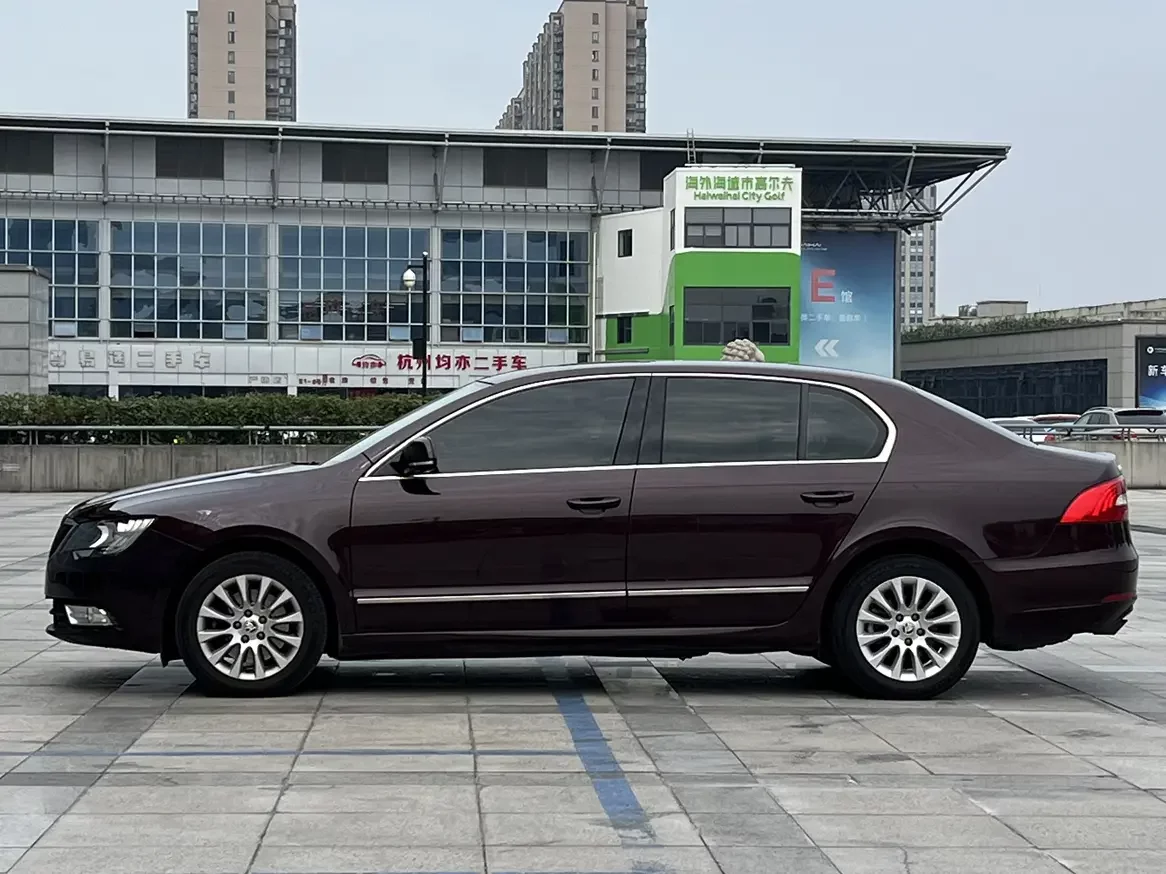 Skoda SuperB