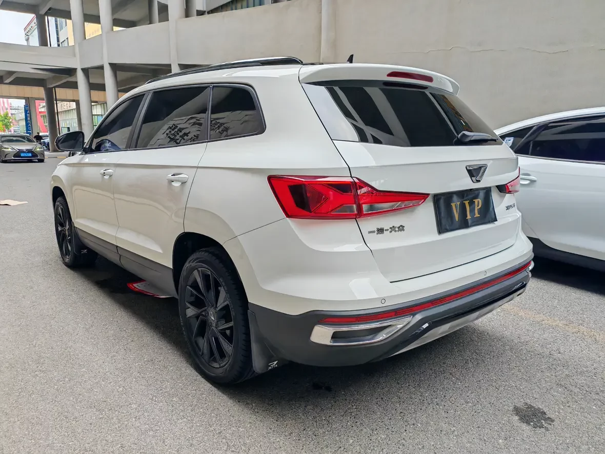Jetta VS7