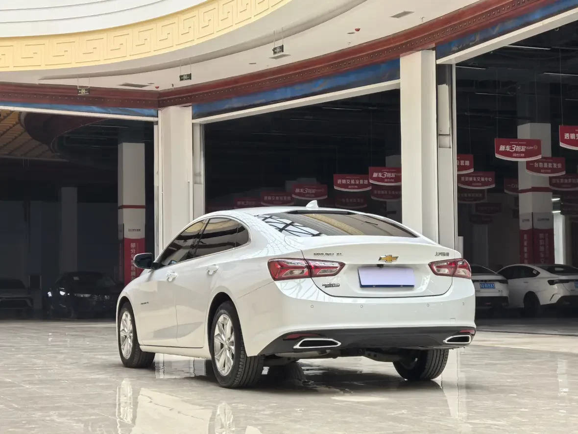 Chevrolet Malibu XL