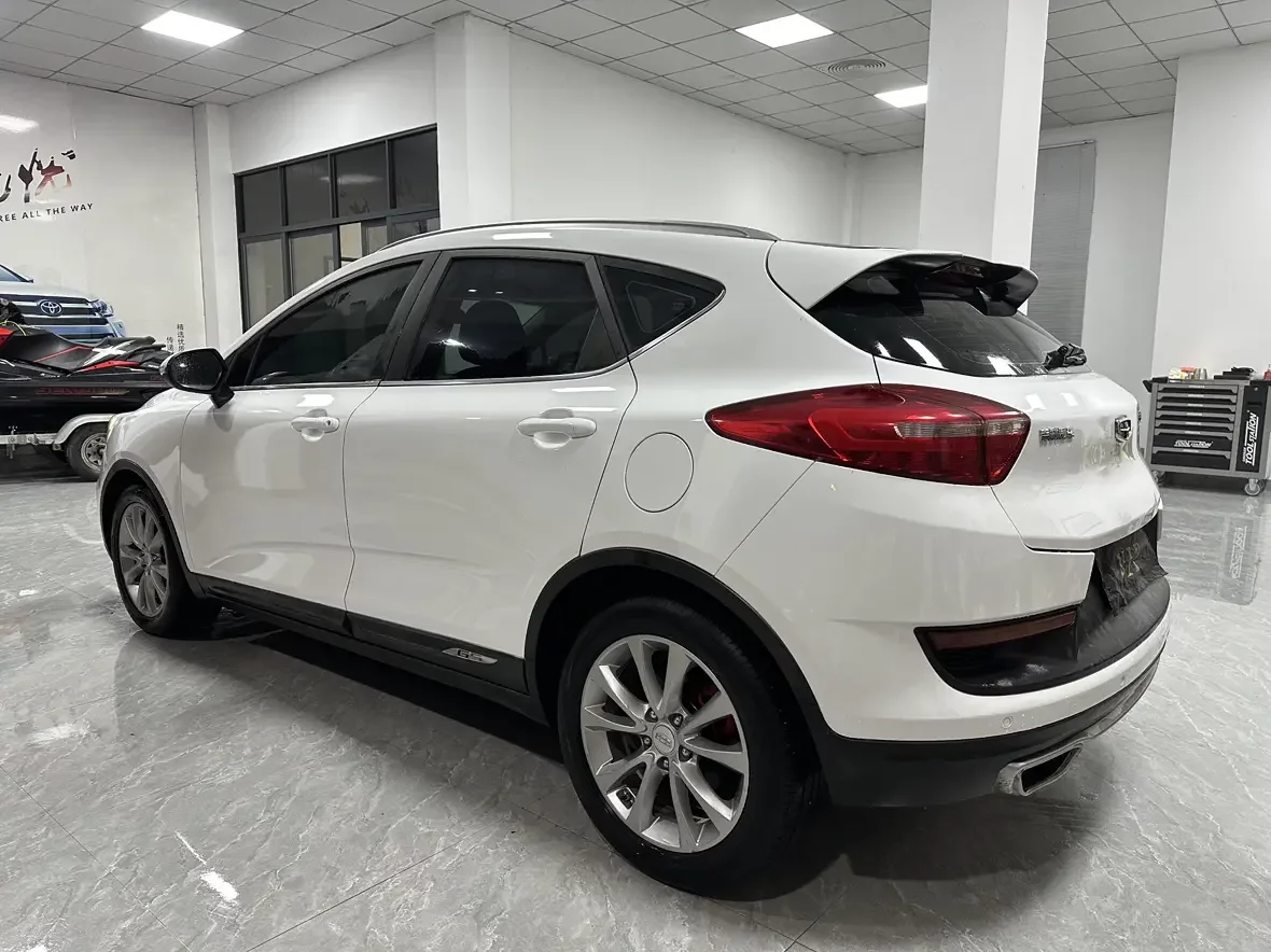 Geely Emgrand GS