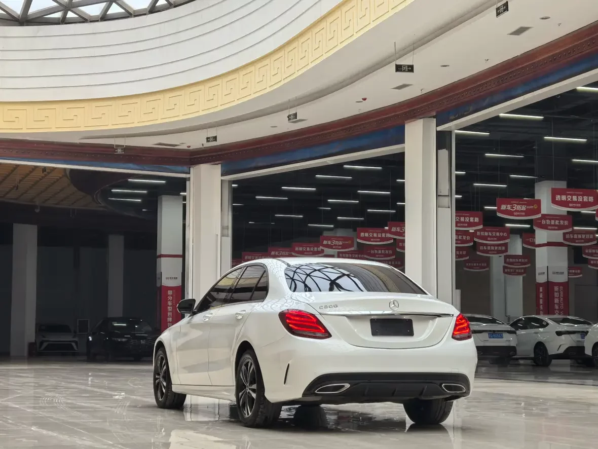 Mercedes-Benz C Class