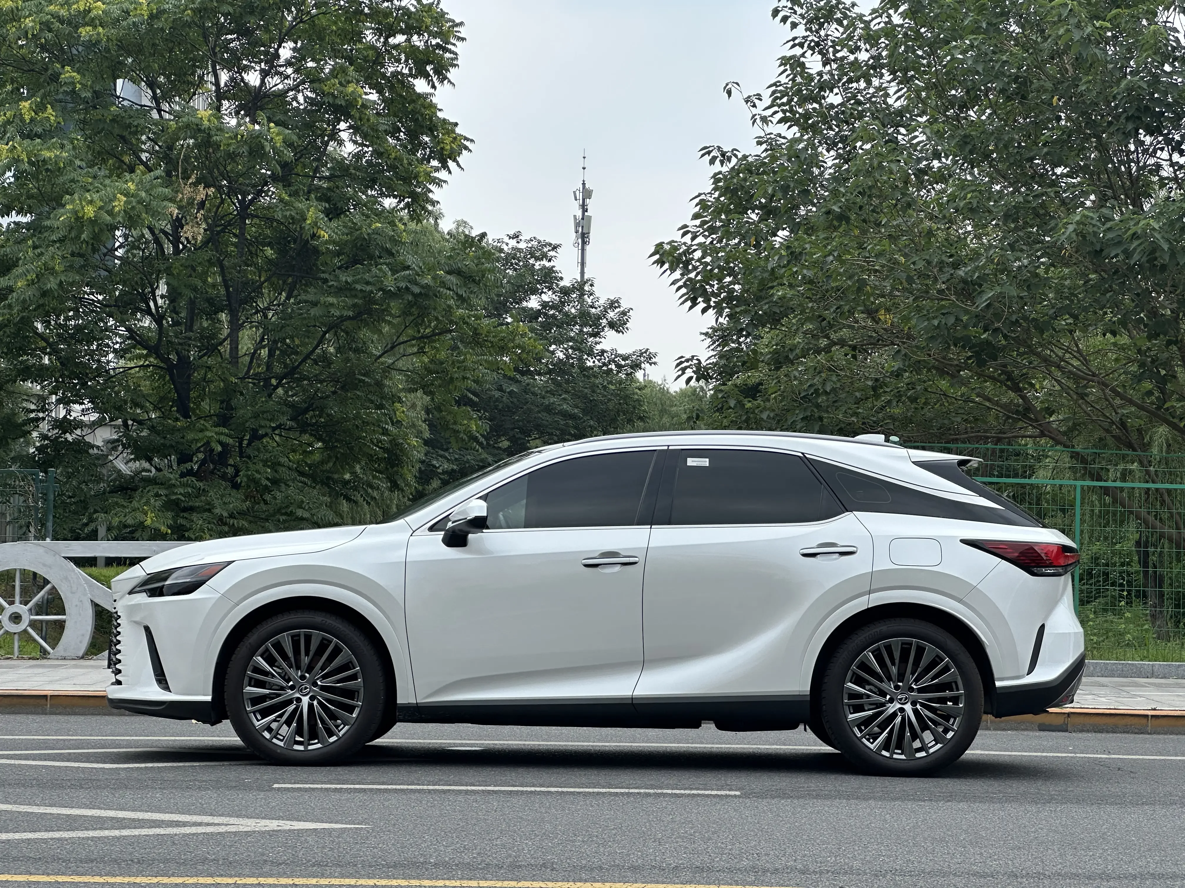 Lexus RX PHEV
