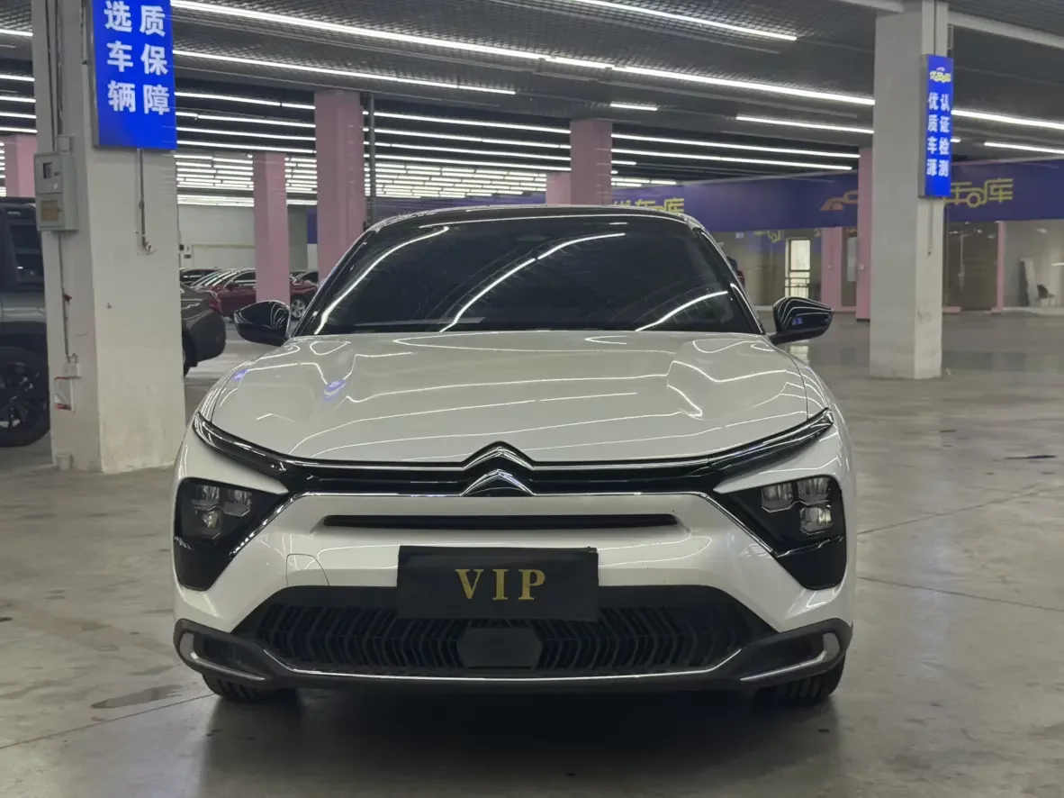 Citroën Versailles C5 X