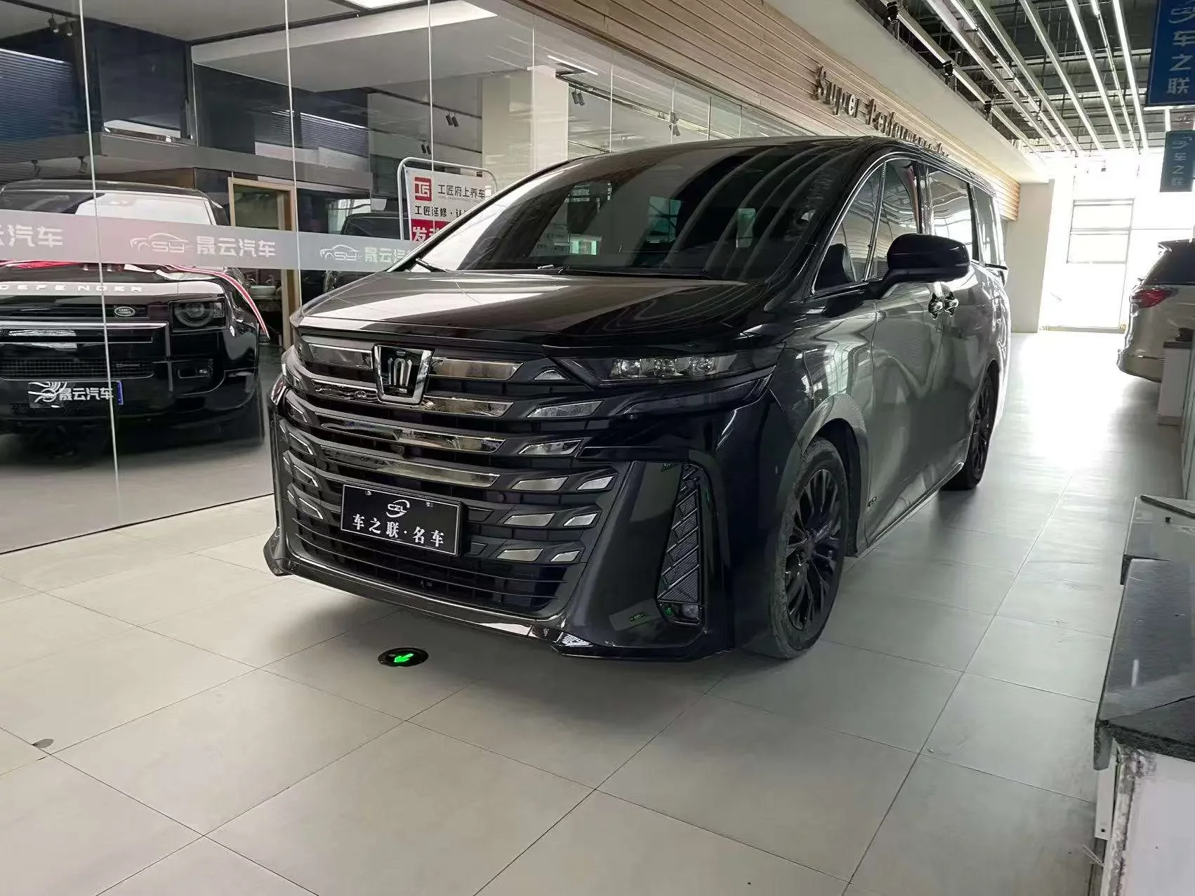 Toyota Crown Wellfire