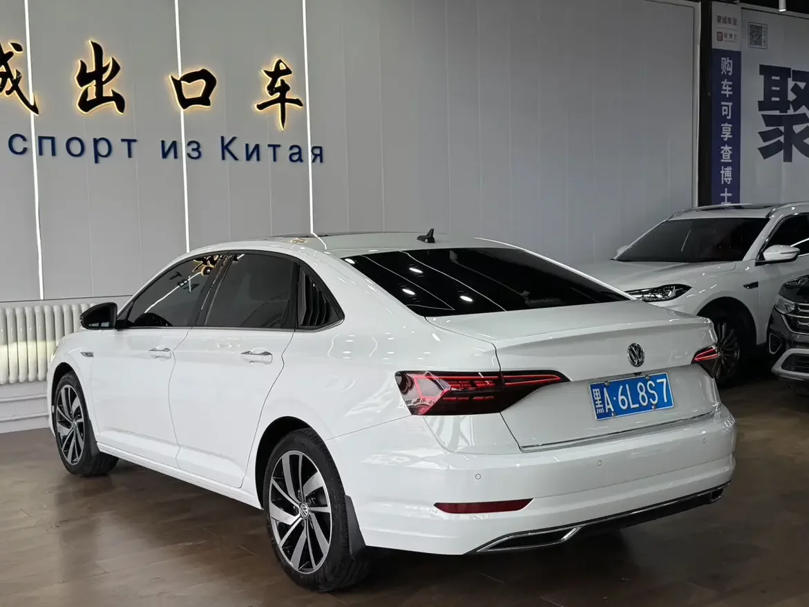 Volkswagen Sagitar