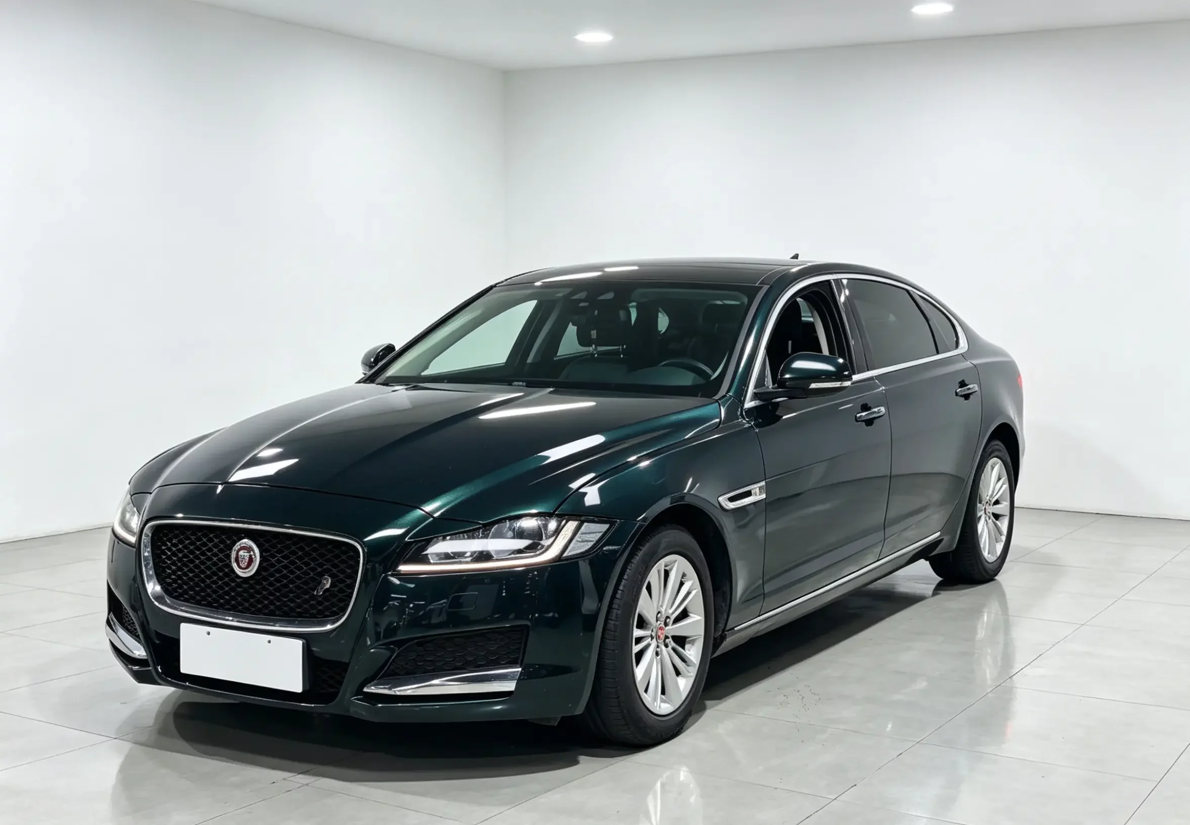 Jaguar XFL