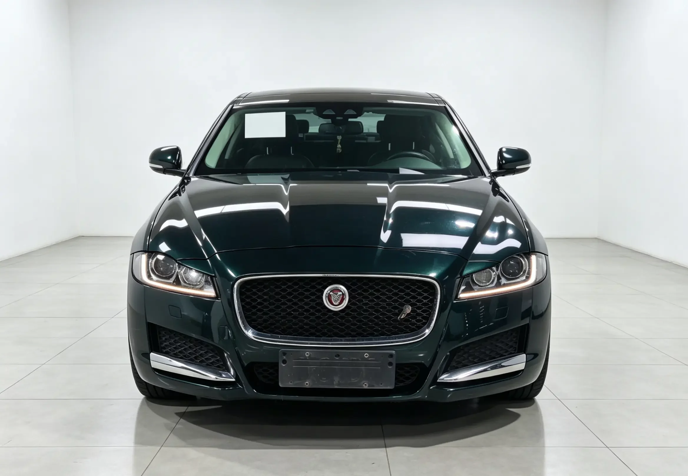 Jaguar XFL