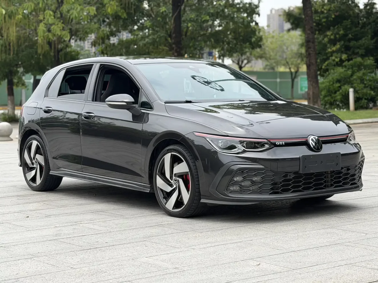 Volkswagen Golf GTI