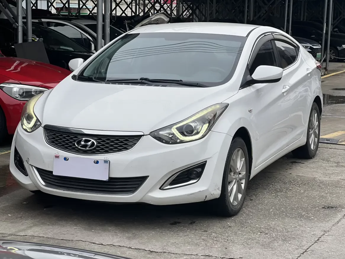 Hyundai Elantra