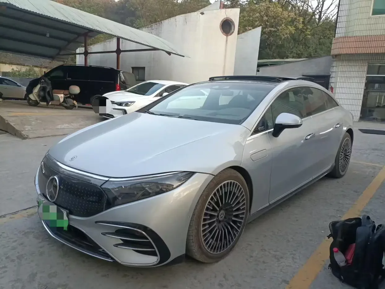 Mercedes-Benz EQS
