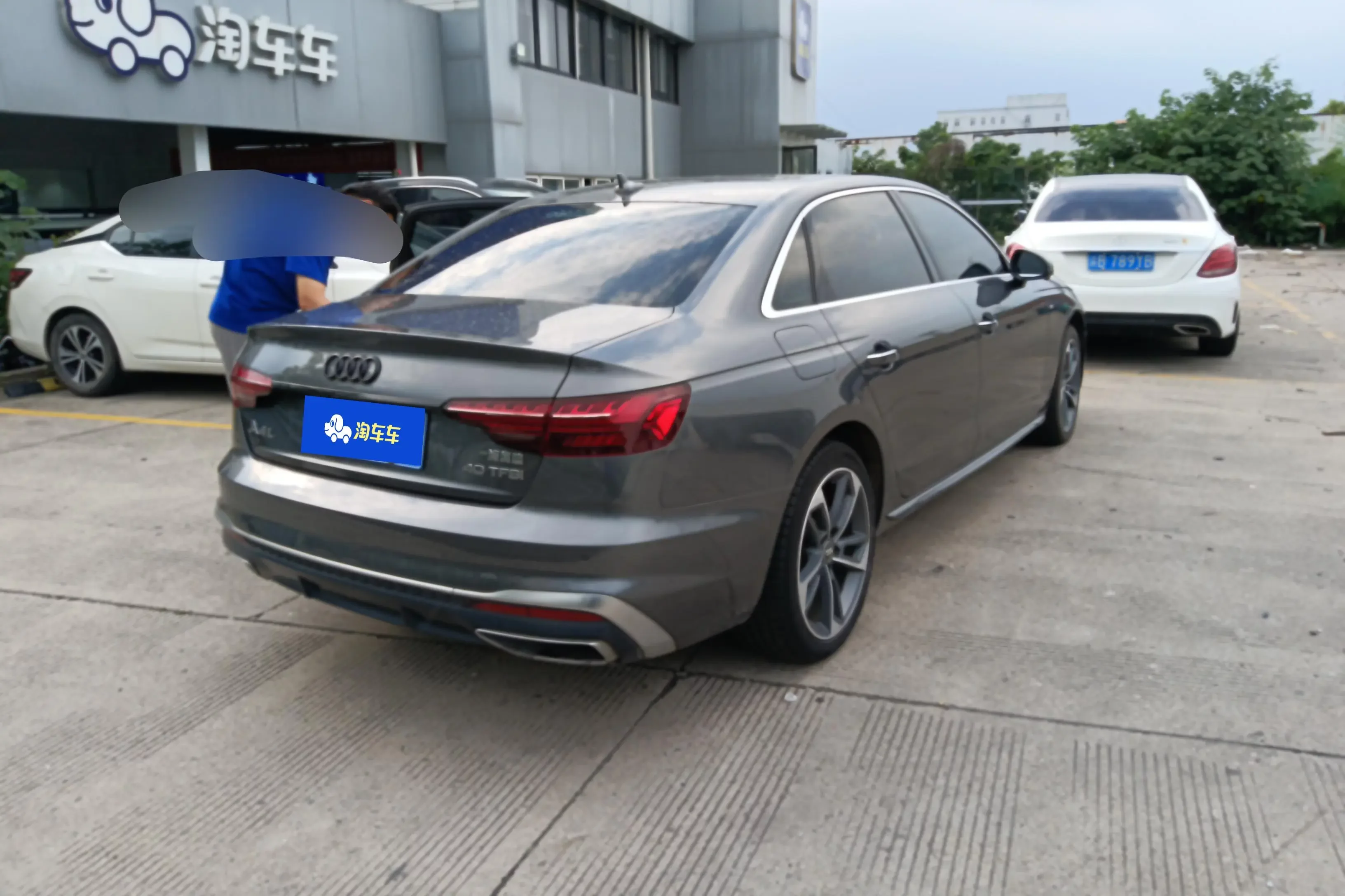 Audi A4L