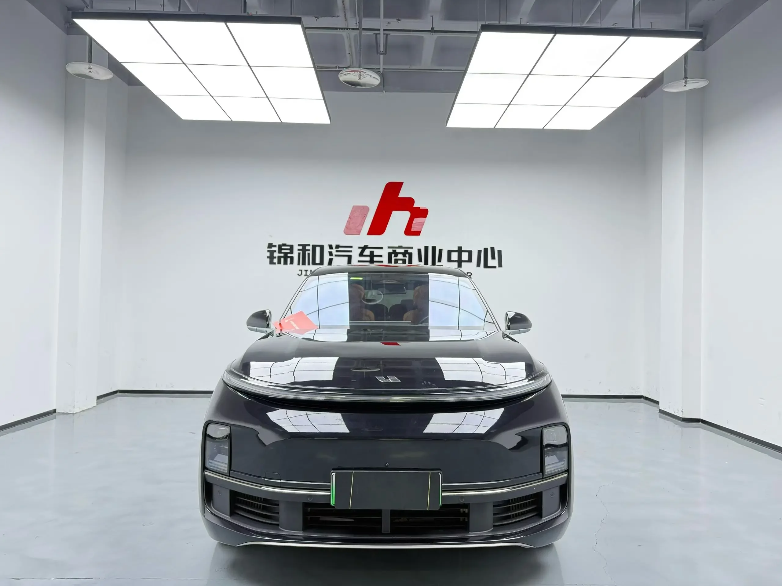 Lixiang L8