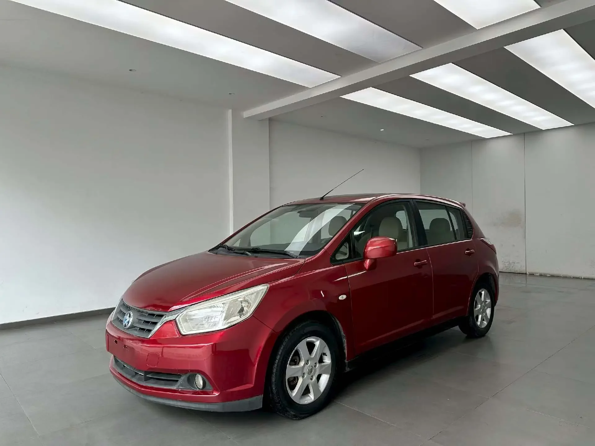Kai Chen Venucia R50