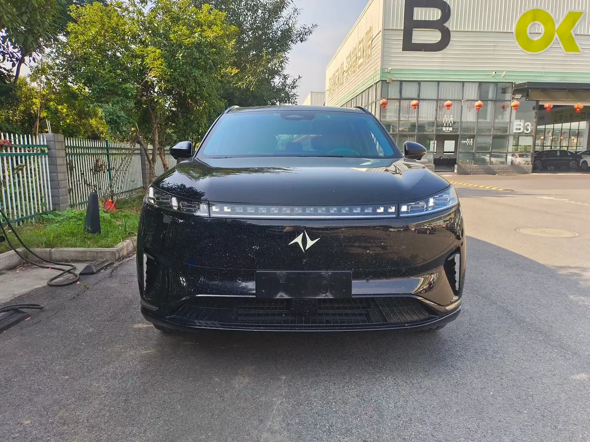 Dongfeng Yipai 008