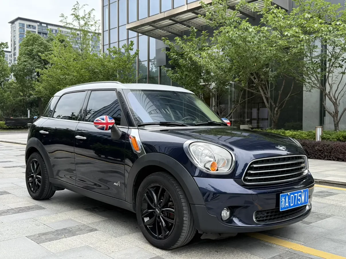 MINI COUNTRYMAN