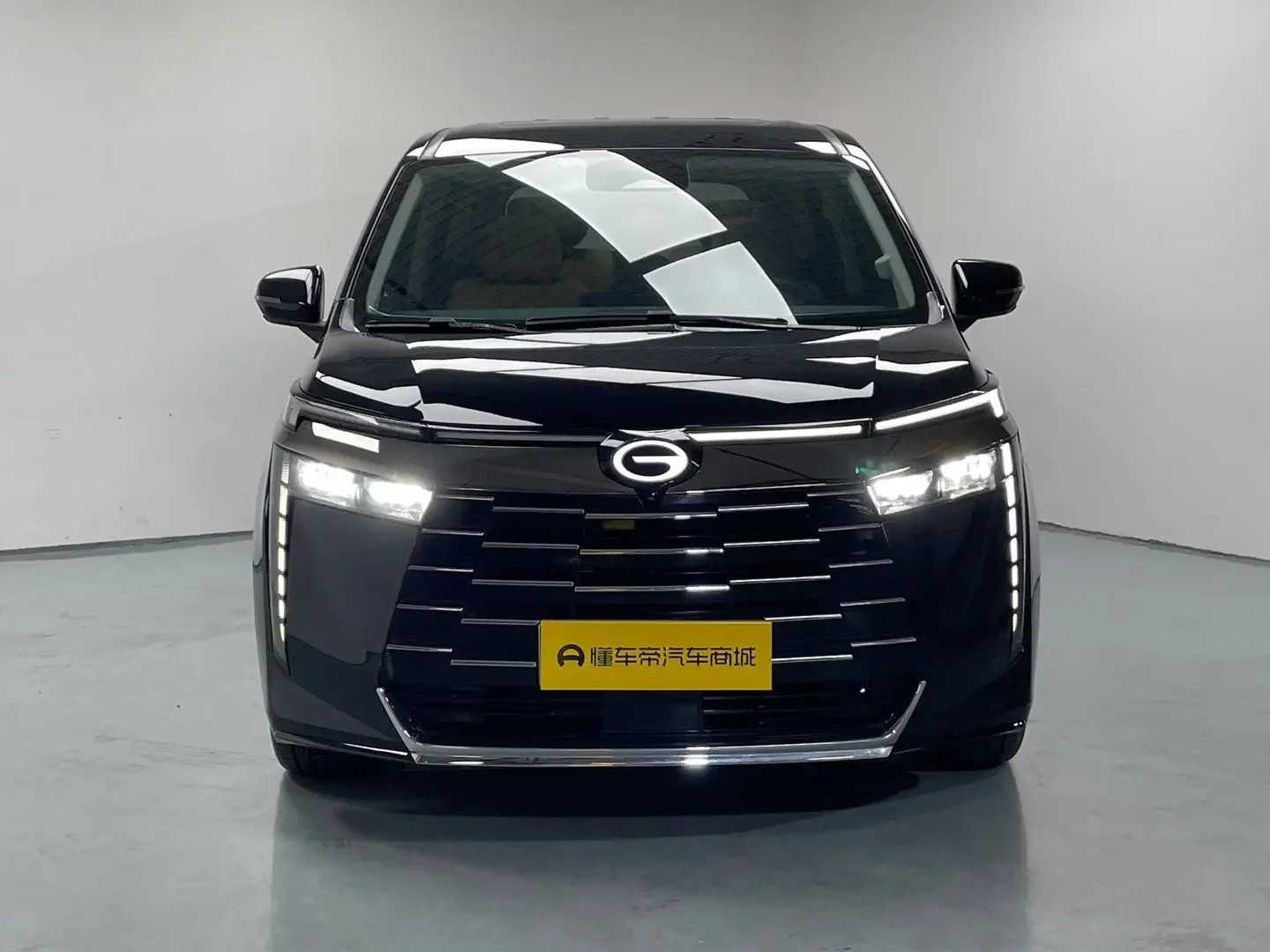 GAC Trumpchi E8 PHEV