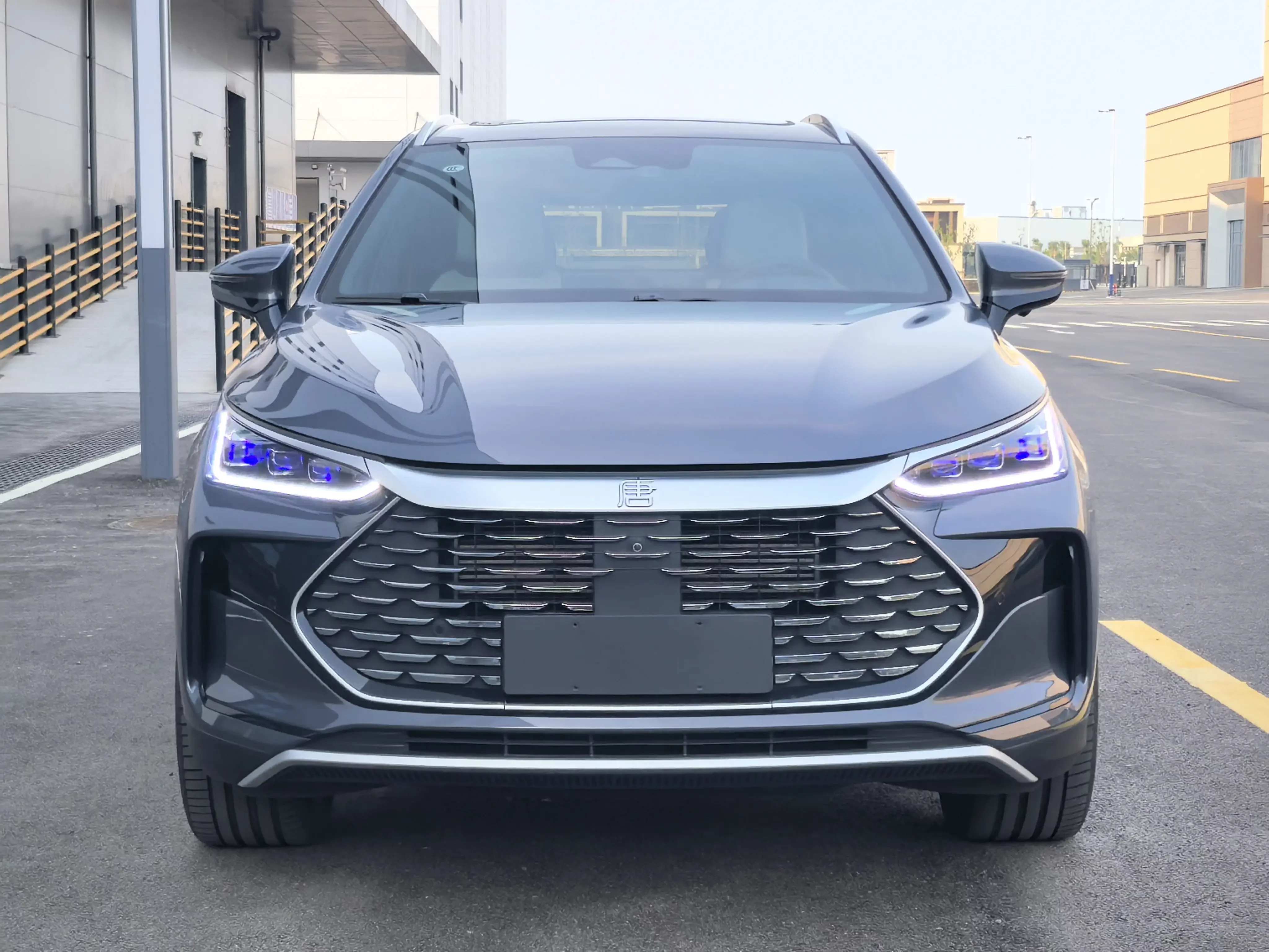 BYD Tang DM