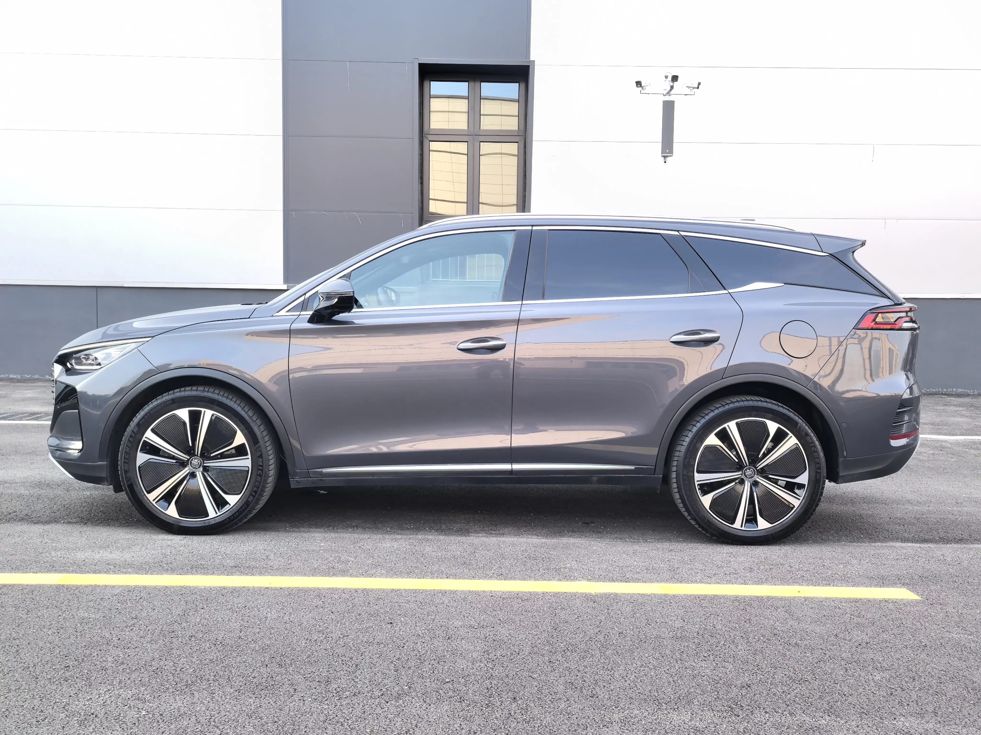 BYD Tang DM