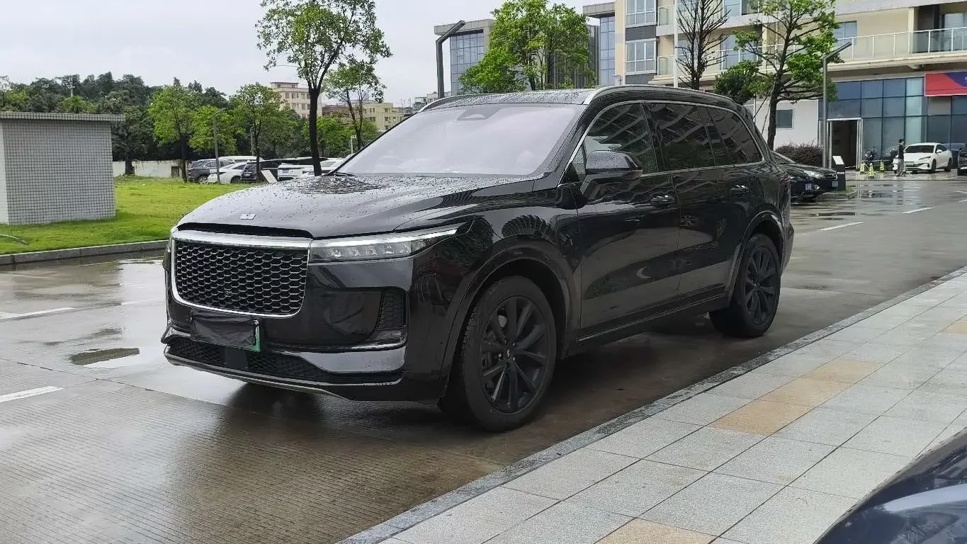 Li ONE (Ideal ONE)  из Китая