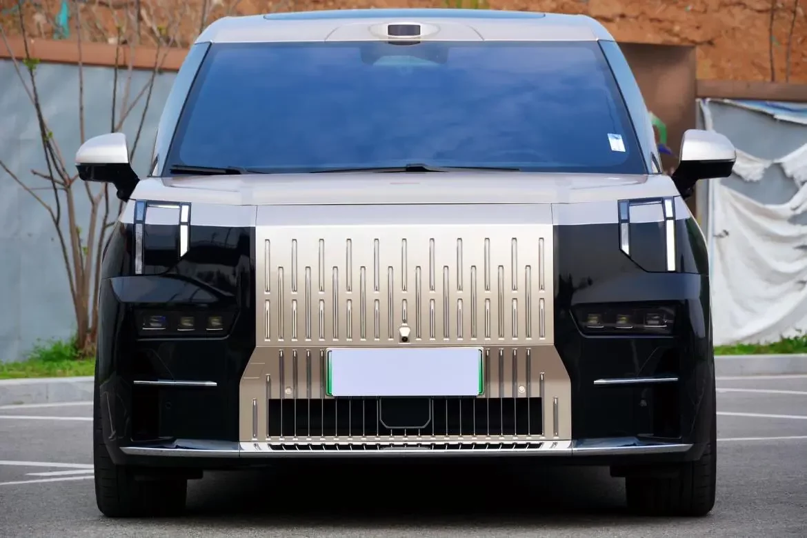 ZEEKR 009