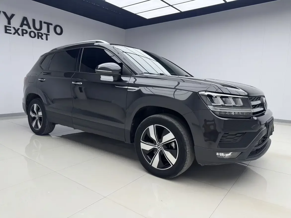 Volkswagen Tharu