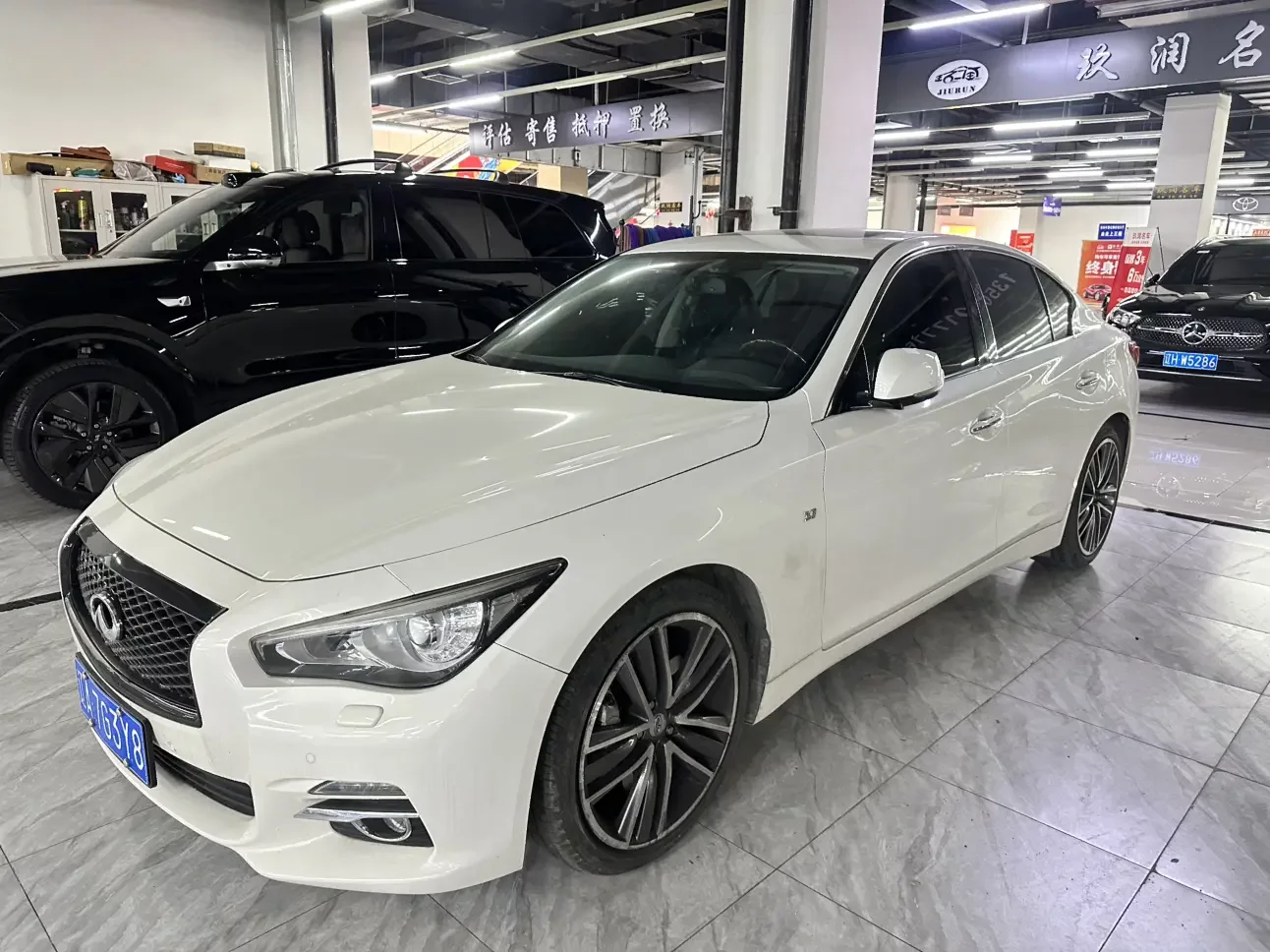 Infiniti Q50