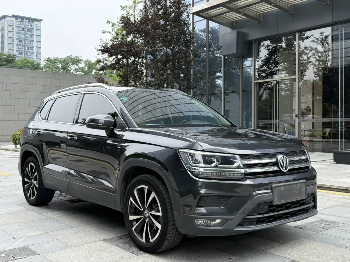 Volkswagen Tharu