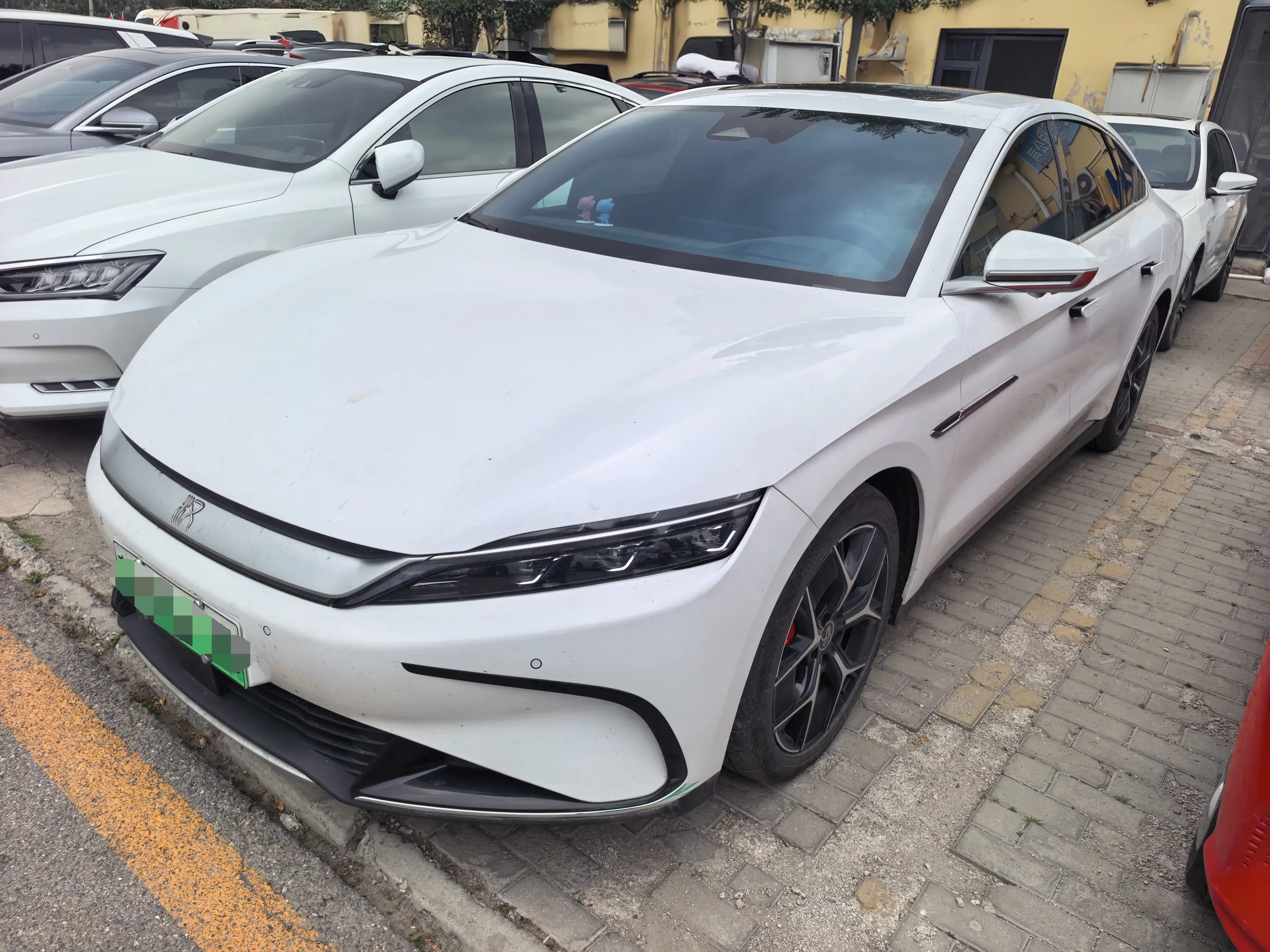 BYD Han EV