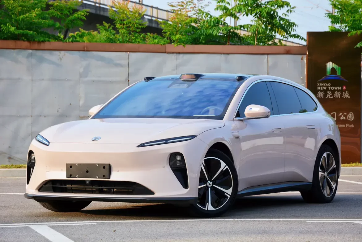 NIO ET5T  из Китая