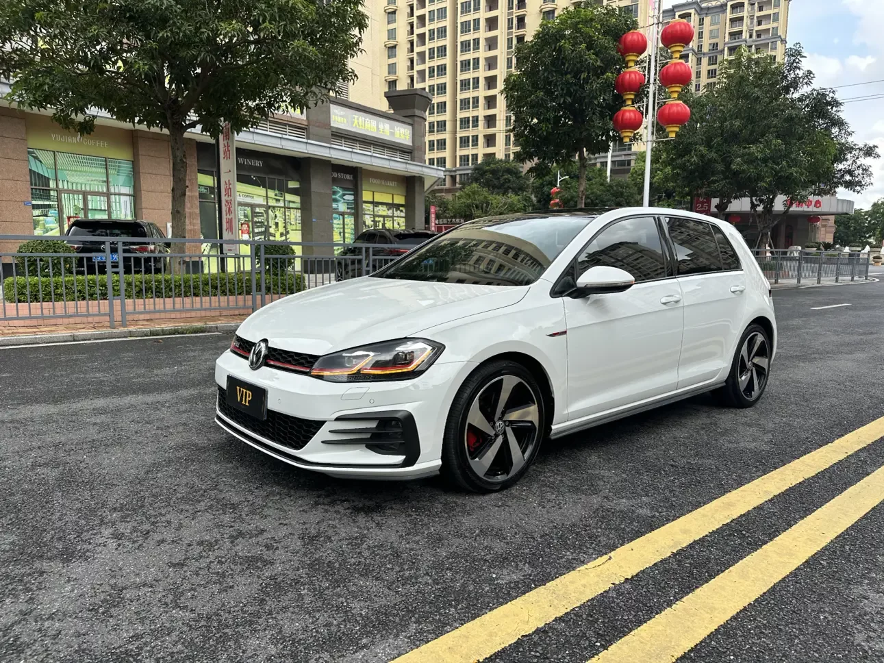 Volkswagen Golf GTI