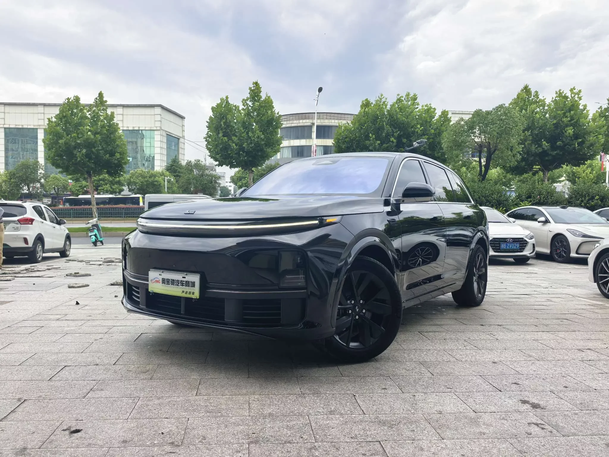 Lixiang L7