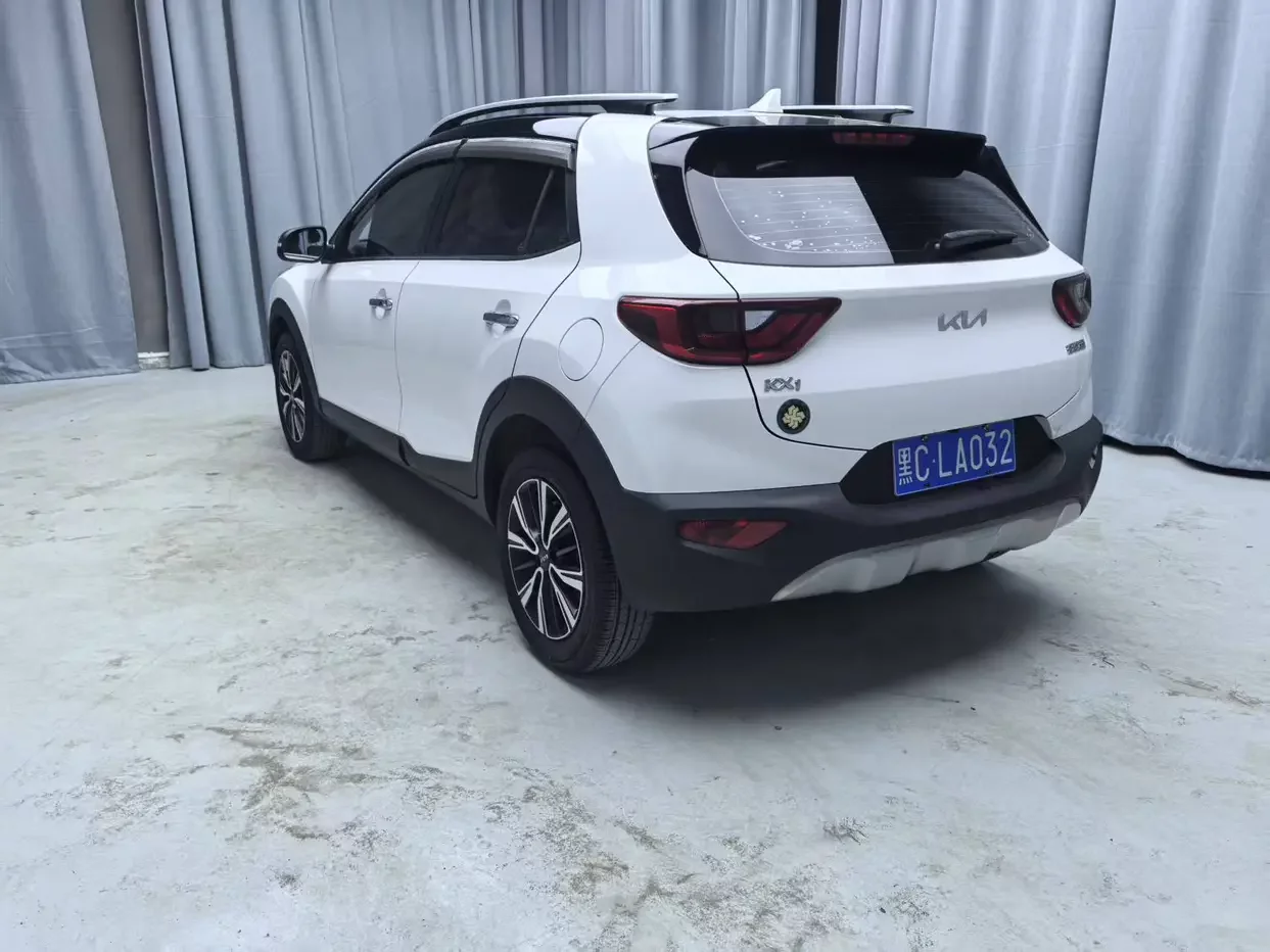 Kia KX1