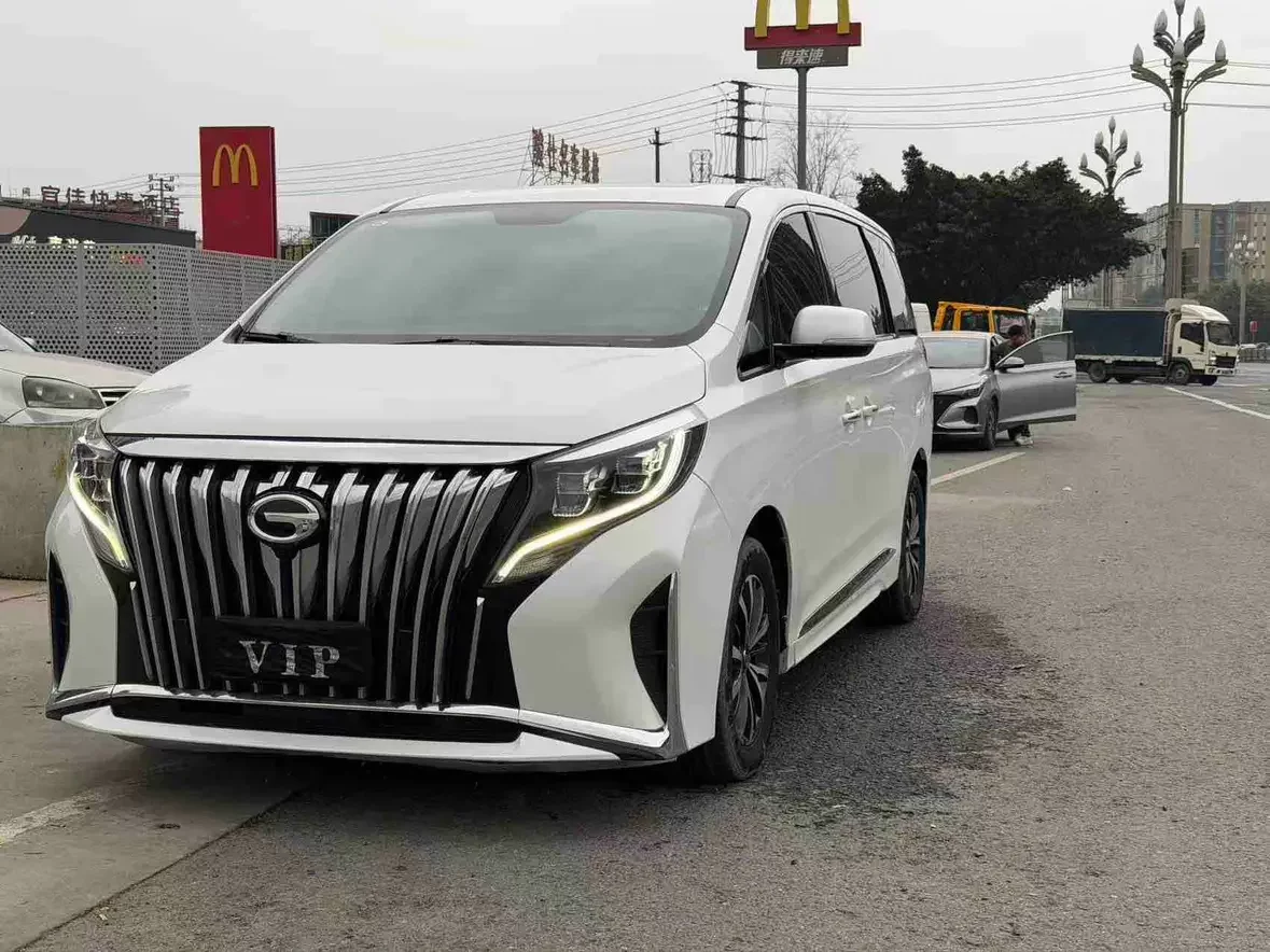 GAC Trumpchi M8