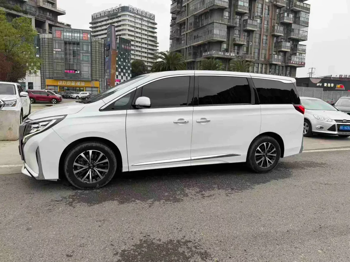 GAC Trumpchi M8