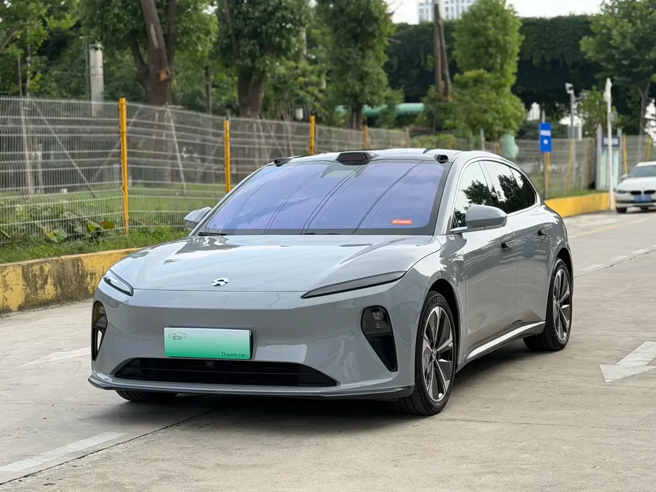 NIO ET5T