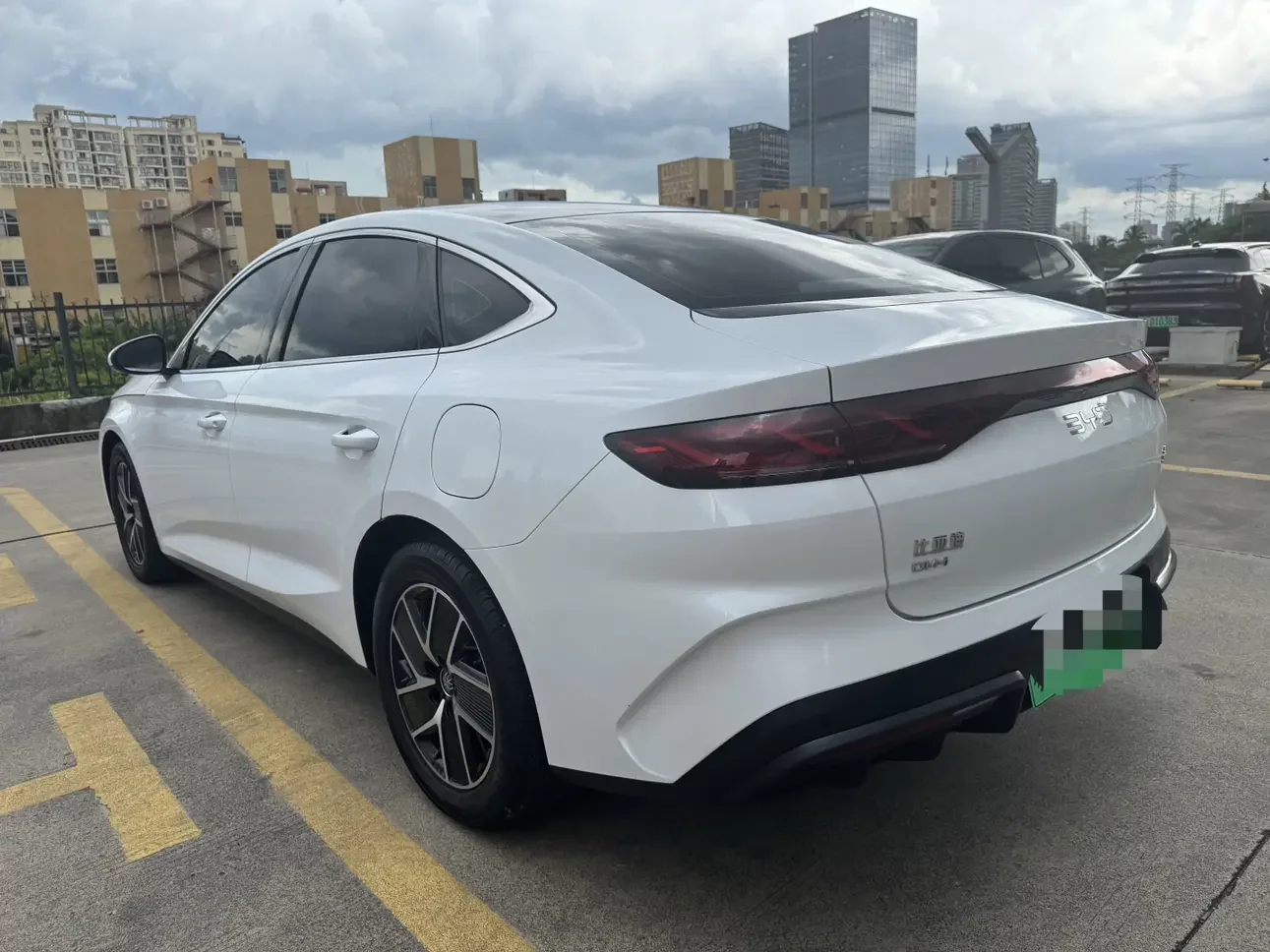 BYD Qin L DM