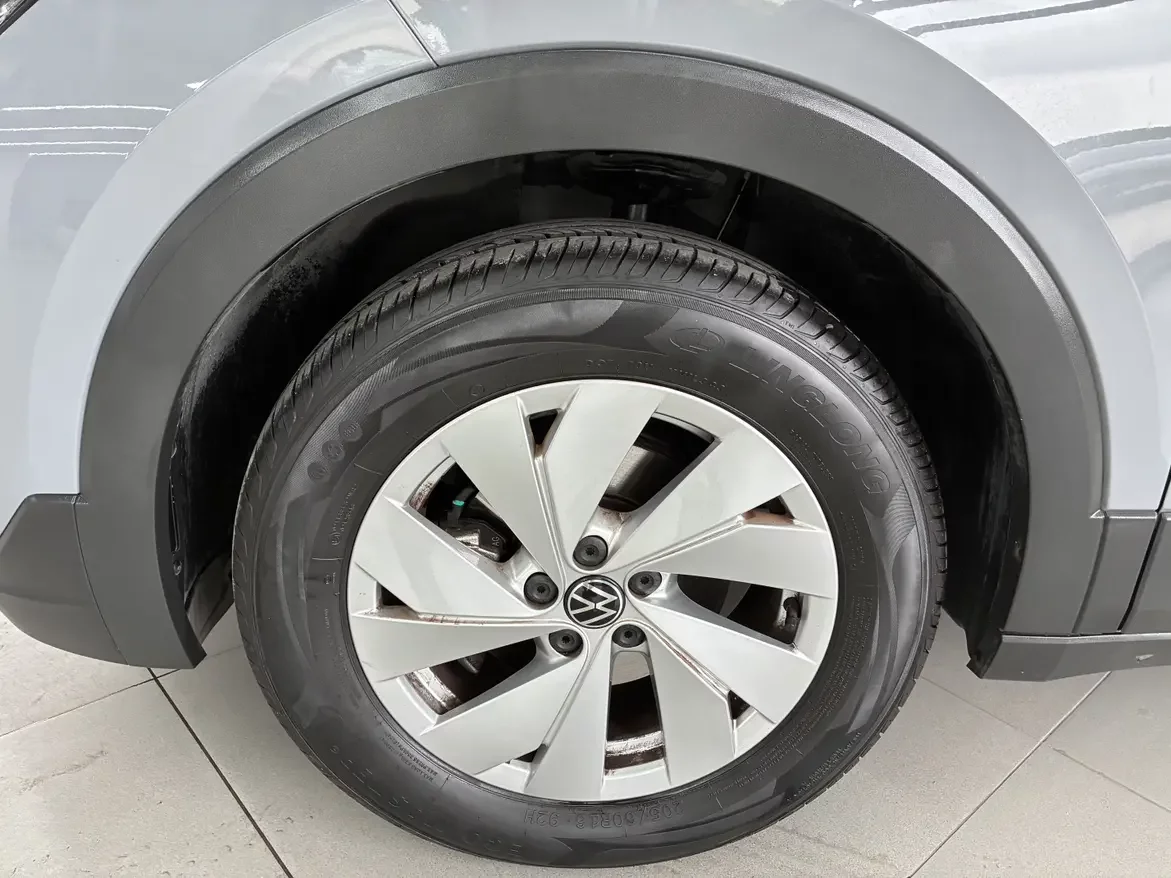 Volkswagen Tharu