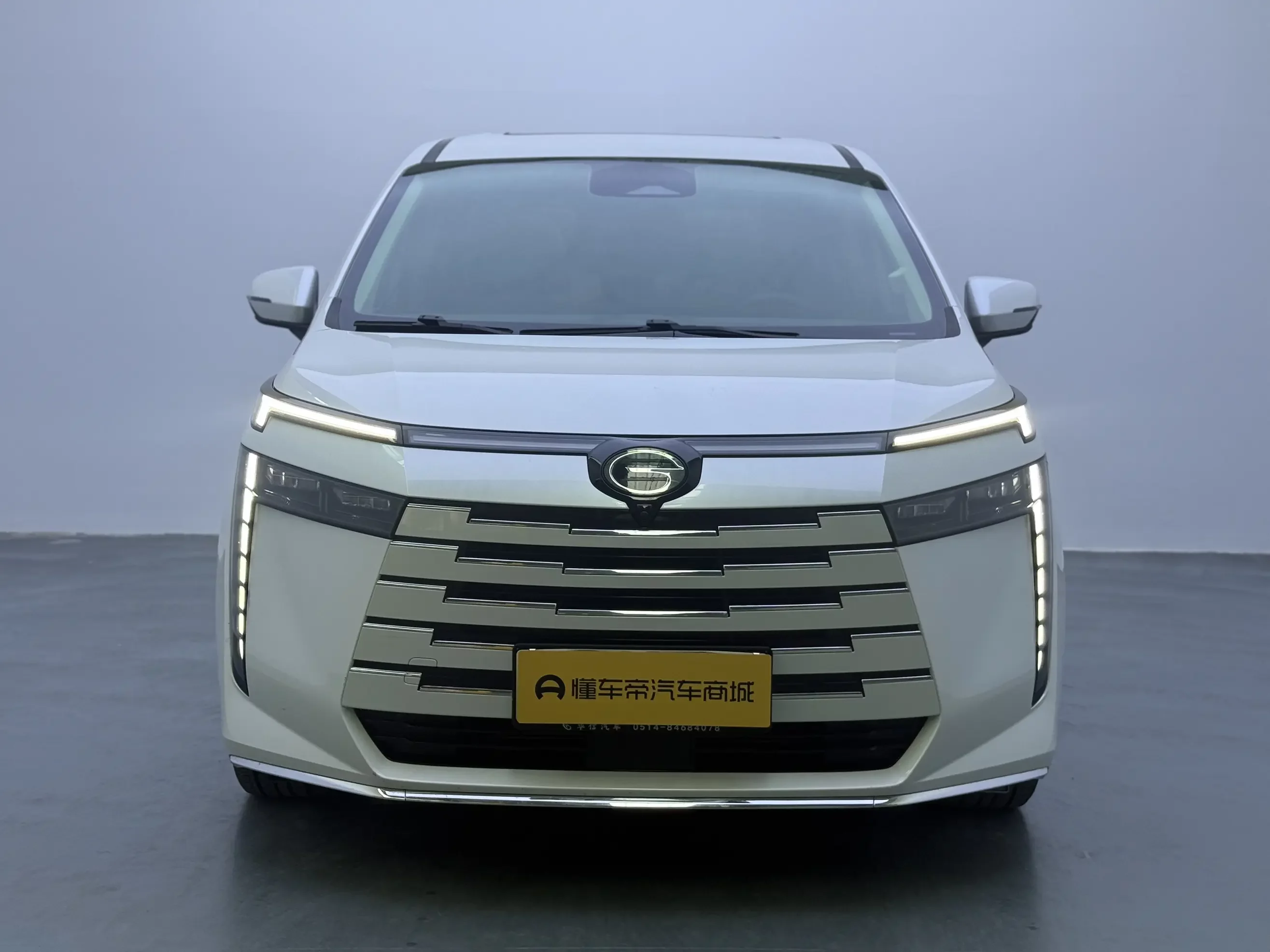 GAC Trumpchi E8 PHEV