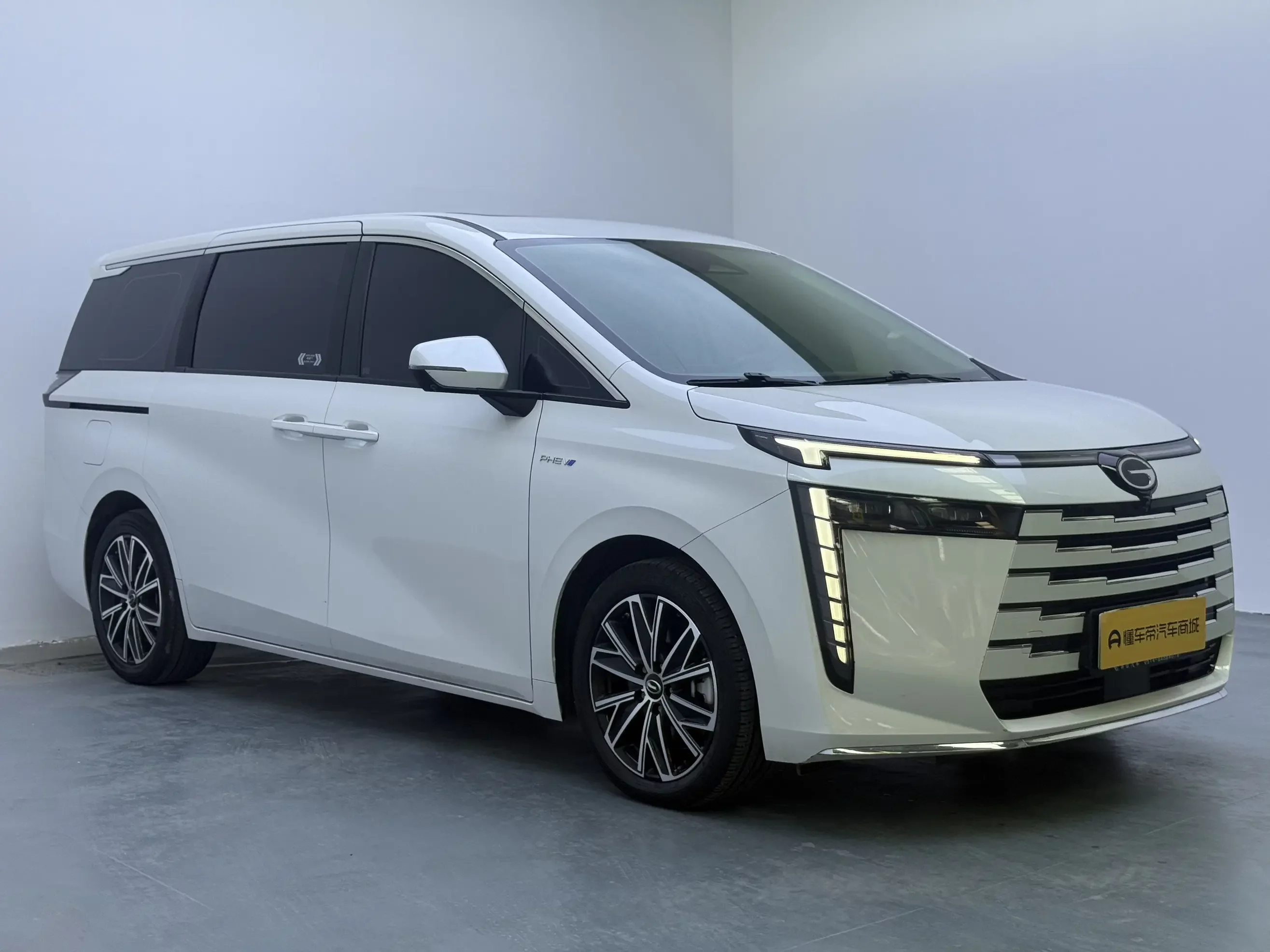GAC Trumpchi E8 PHEV