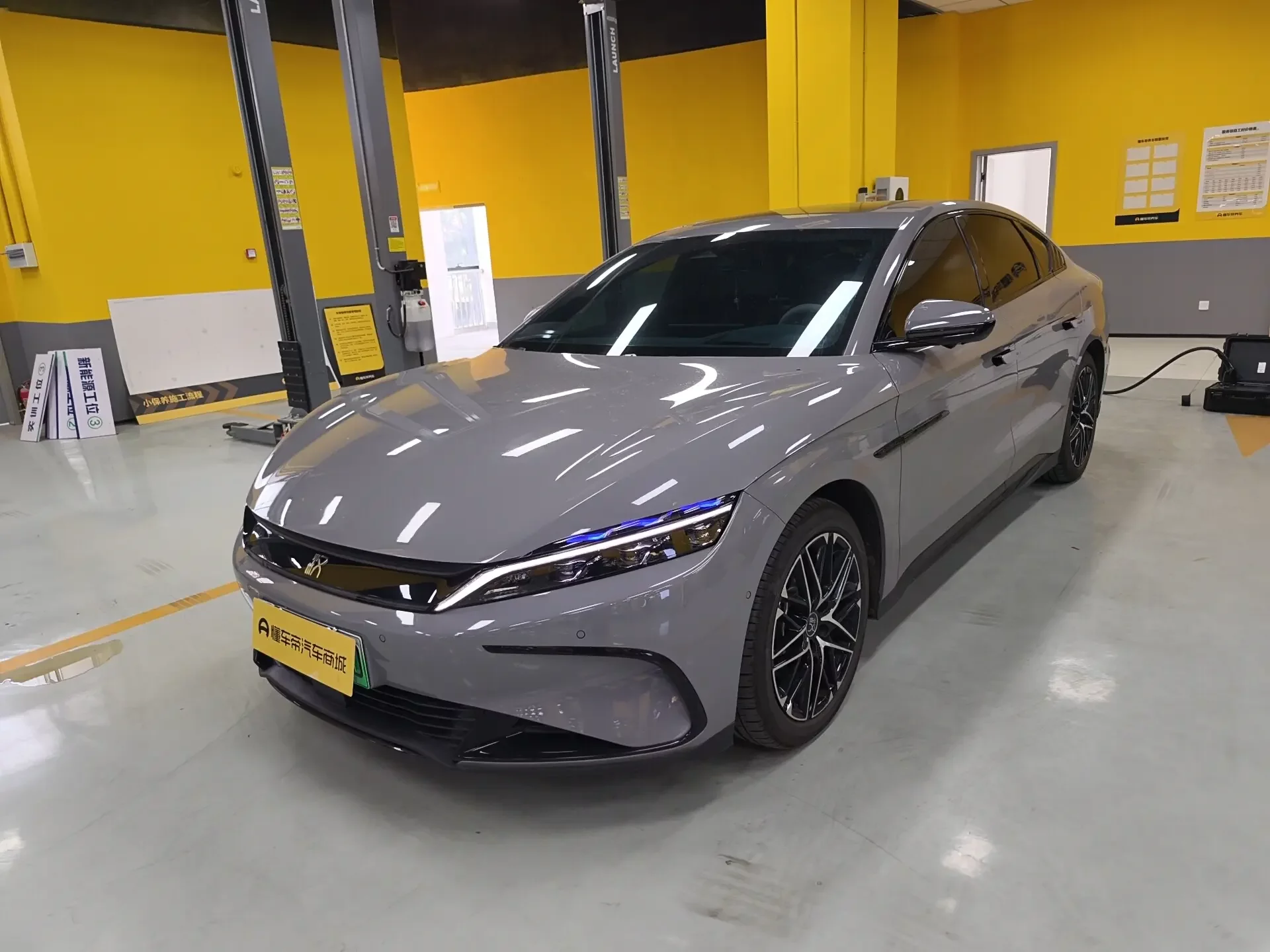 BYD Han EV