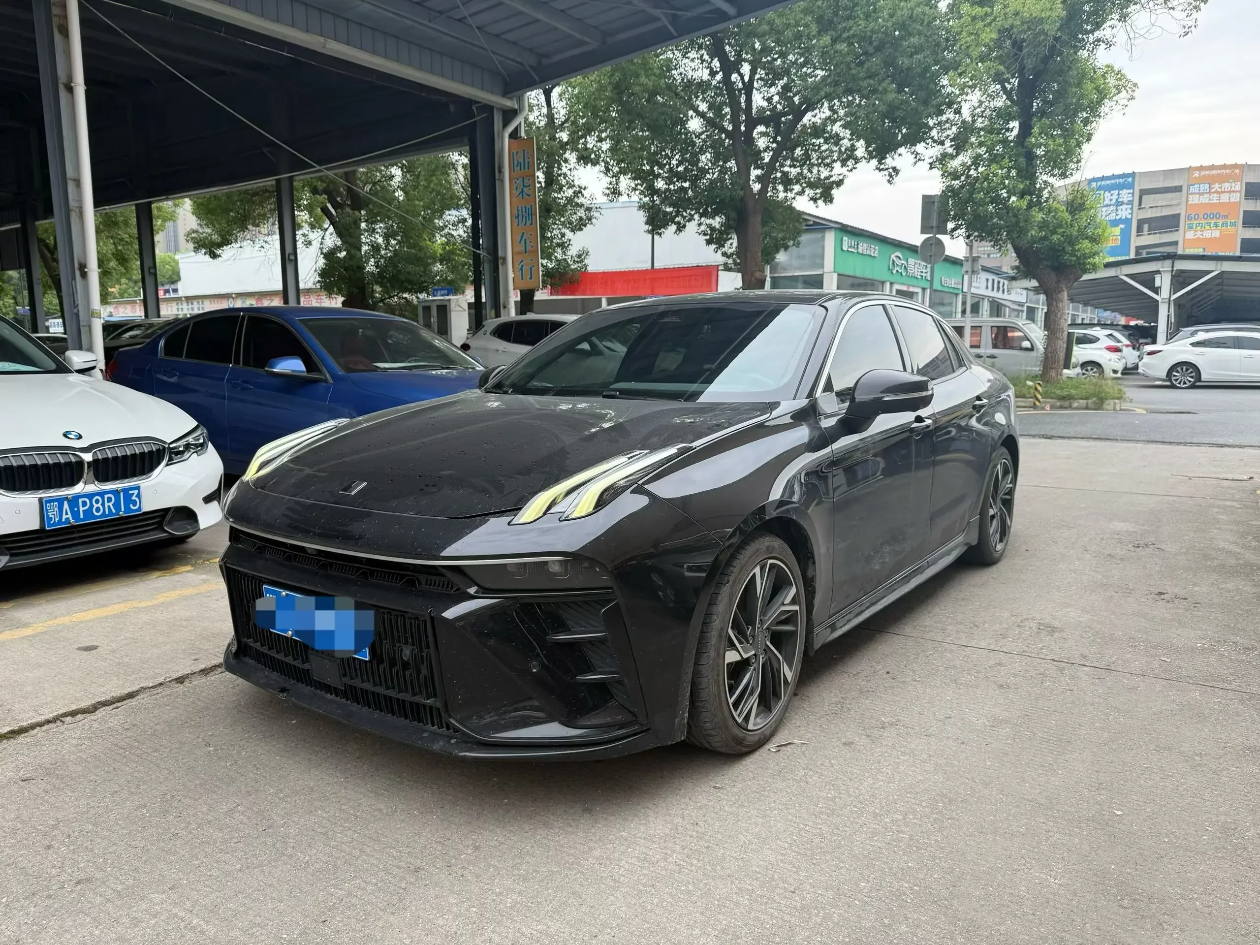 Lynk & Co 03