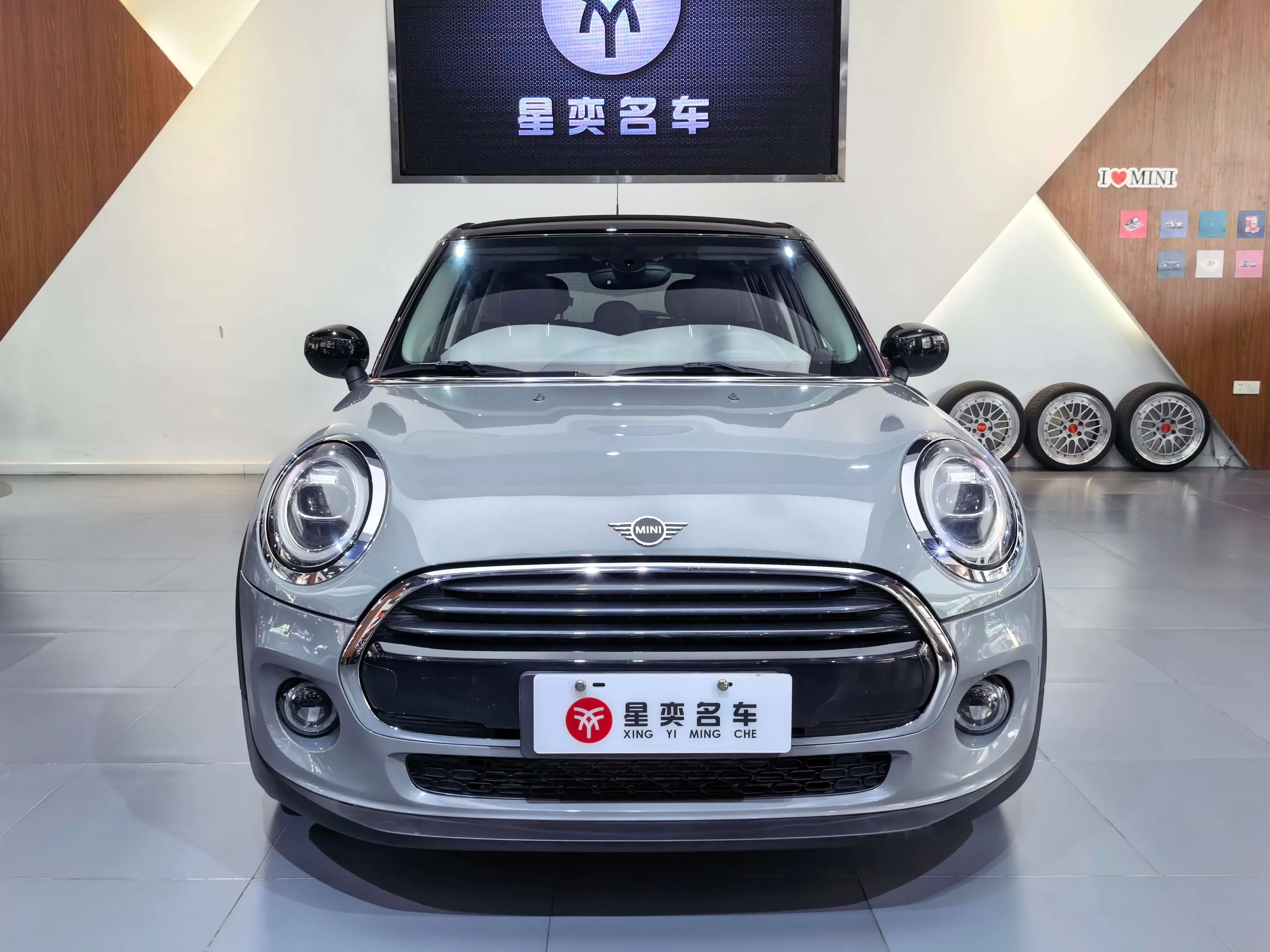 MINI 