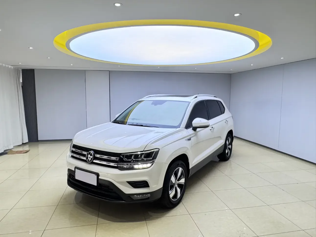 Volkswagen Tharu