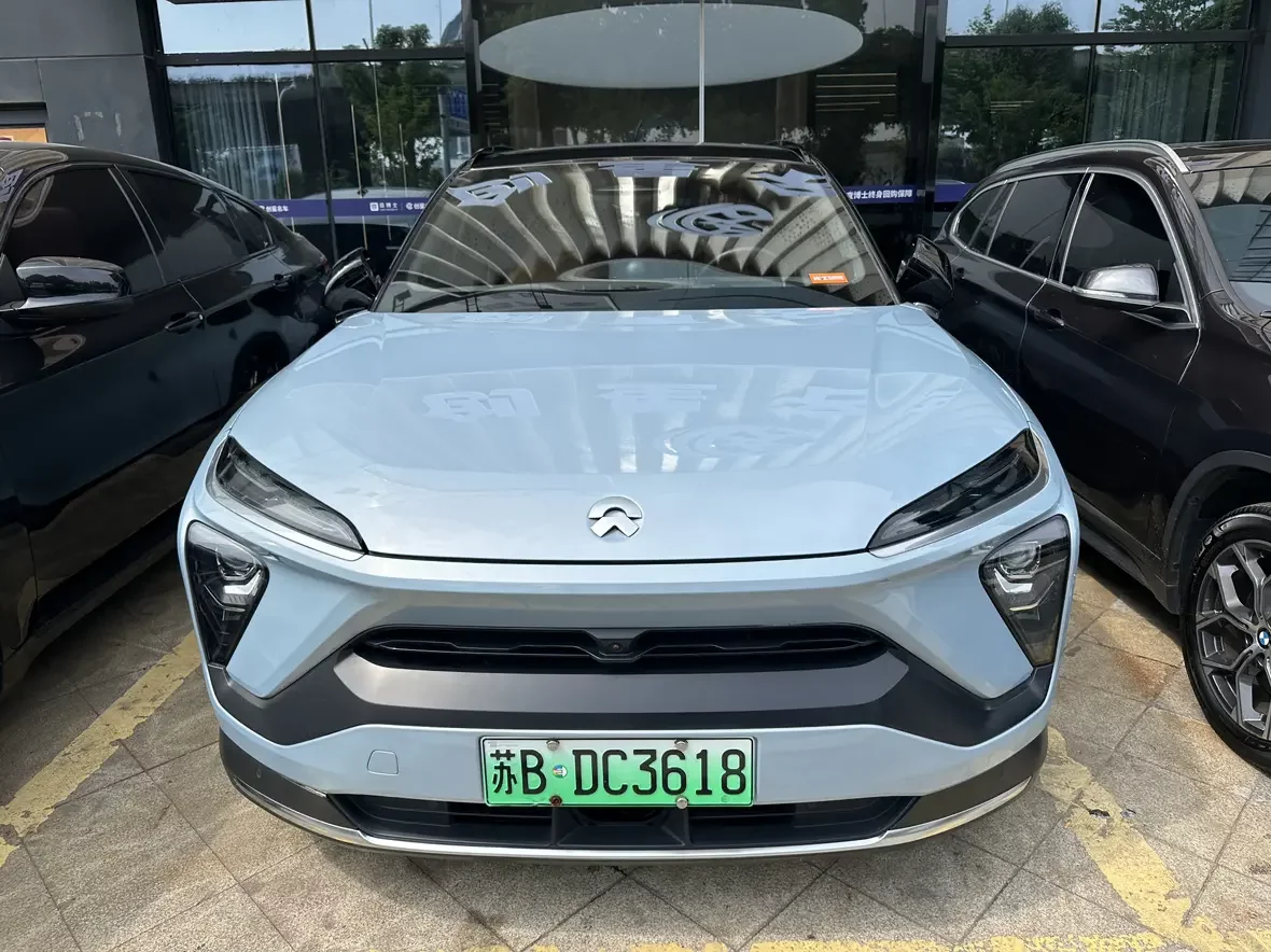 NIO ES6