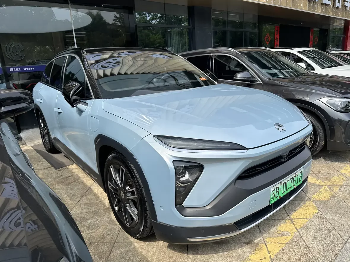 NIO ES6